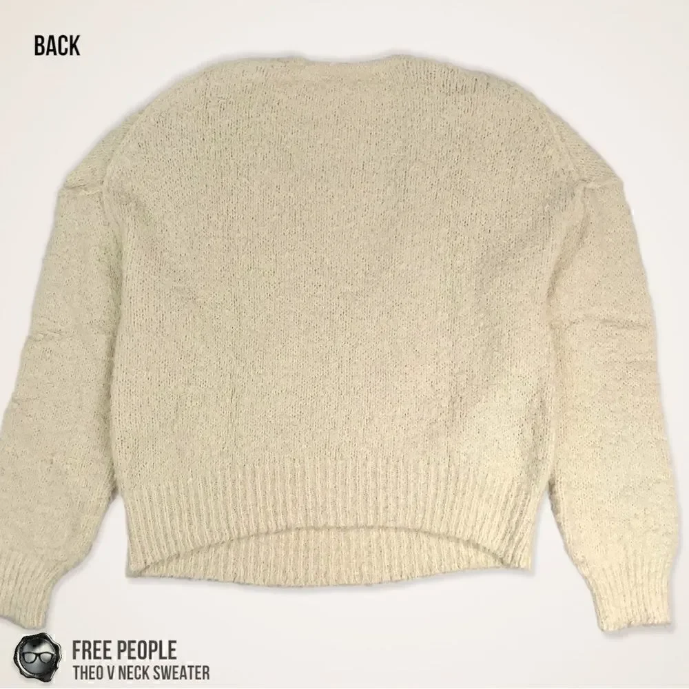 FREE PEOPLE THEO V NECK SWEATER IN CREAM WOMEN’S MEDIUM OVERSIZED SMALL FUZZY